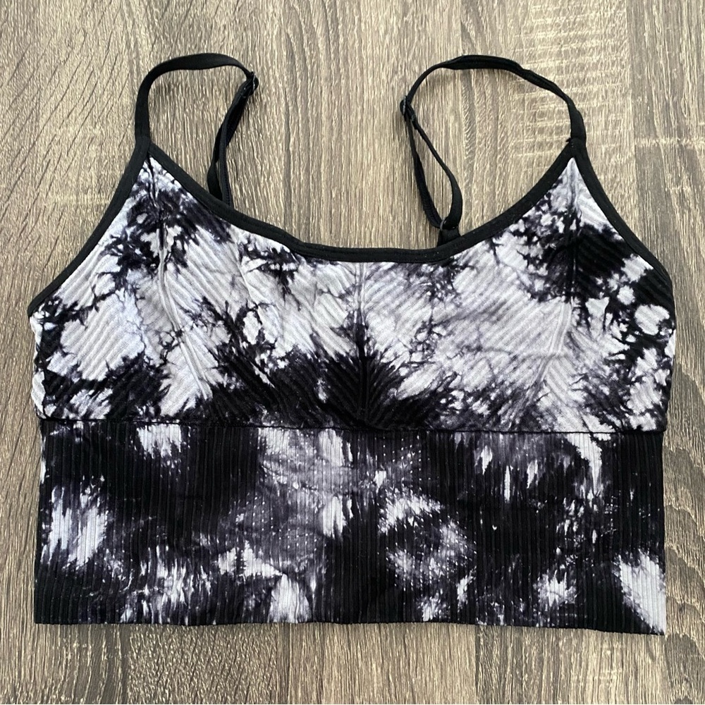 Victoria’s Secret PINK Tie Dye EUC Lined Sports Bra Size S/M no pads or tag​​